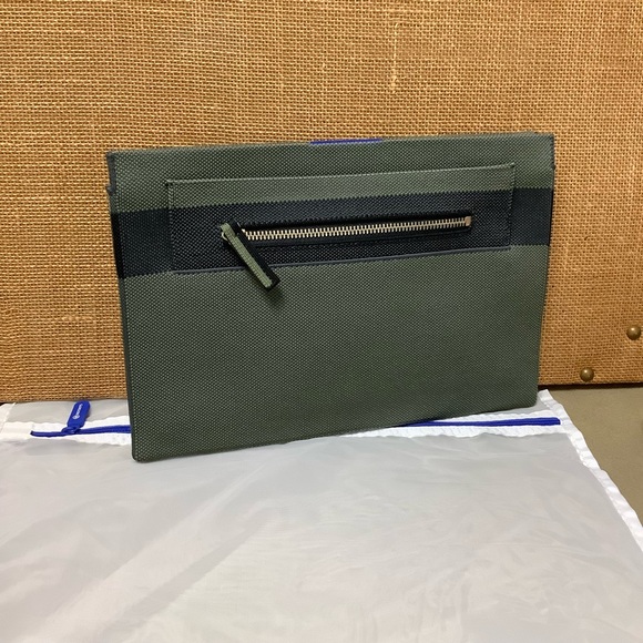 Rothy’s Original Crossbody Bag. NWOT - Picture 7 of 10